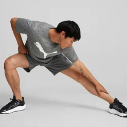 Puma Men's Favourite Heather Cat Training T-Shirt Black Heather -Canterbury Shop 522352 01 mod03