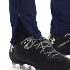 Under Armour Men's UA Challenger Training Joggers Midnight Navy / White -Canterbury Shop s7.v5 1365417 410 akcsr