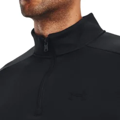 Under Armour Men's Fleece® ¼ Zip Black -Canterbury Shop s7.v5 1373358 001 collar