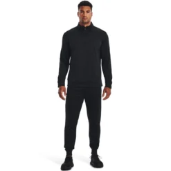 Under Armour Men's Fleece® ¼ Zip Black -Canterbury Shop s7.v5 1373358 001 fsf